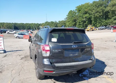 2017 Subaru Forester 2.5I Premium z USA, uszkodzony, nr VIN JF2SJAGC4HH528795